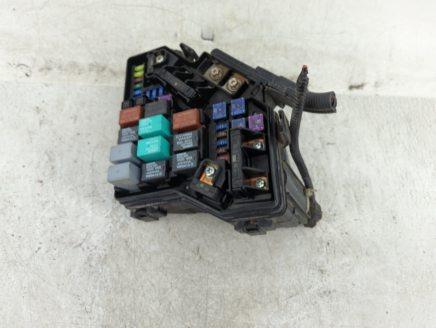2007-2011 Honda Cr-V Fusebox Fuse Box Panel Relay Module P/N:SWA-0130 Fits Fits 2007 2008 2009 2010 2011 OEM Used Auto Parts