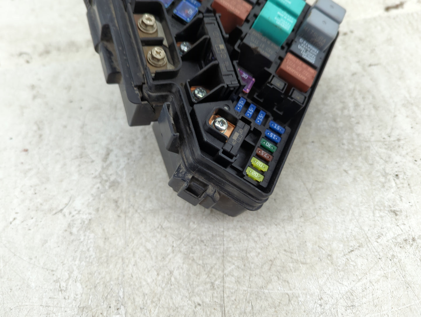2007-2011 Honda Cr-V Fusebox Fuse Box Panel Relay Module P/N:SWA-0130 Fits Fits 2007 2008 2009 2010 2011 OEM Used Auto Parts