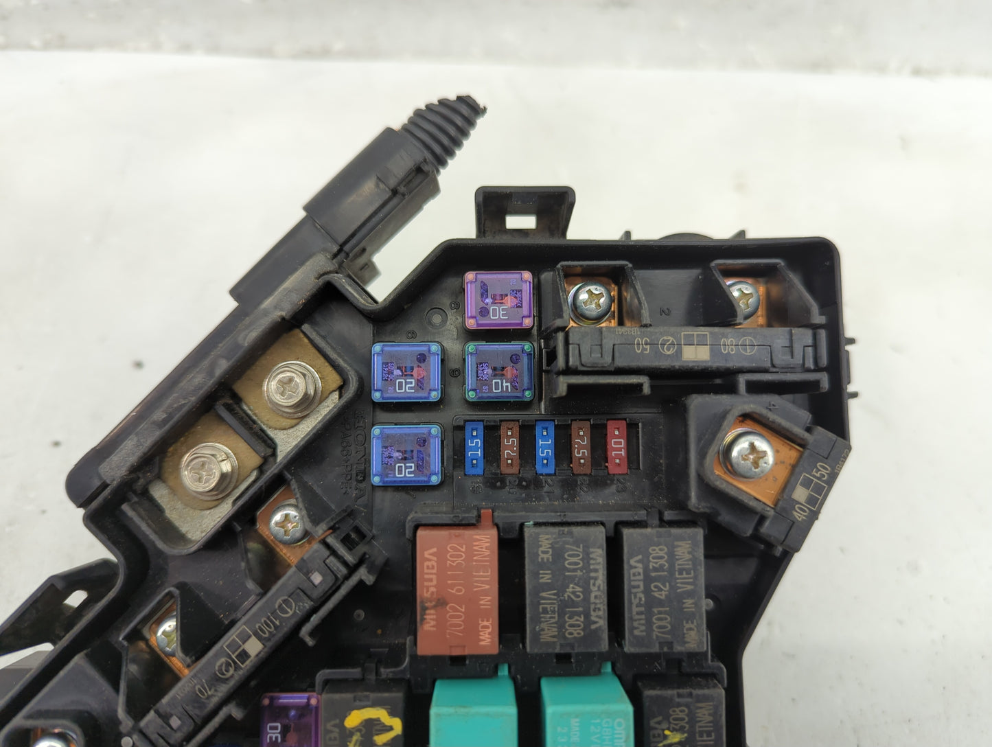 2007-2011 Honda Cr-V Fusebox Fuse Box Panel Relay Module Fits Fits 2007 2008 2009 2010 2011 OEM Used Auto Parts - Oemusedaut
