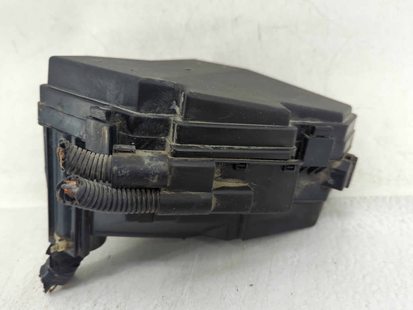 2007-2011 Honda Cr-V Fusebox Fuse Box Panel Relay Module P/N:SWA-0130 Fits Fits 2007 2008 2009 2010 2011 OEM Used Auto Parts