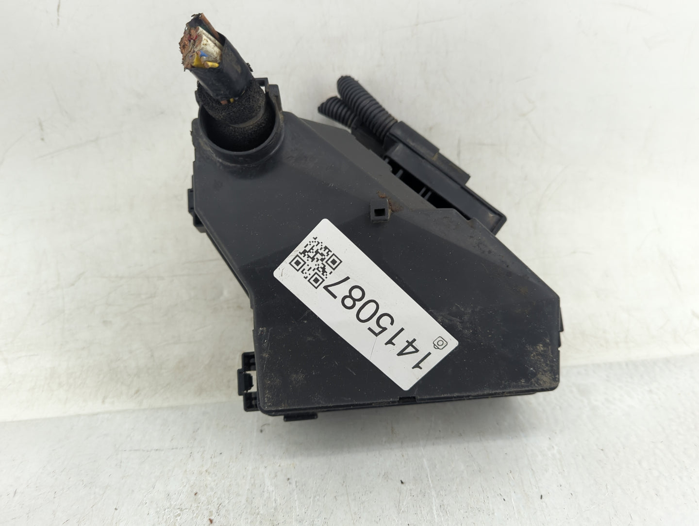 2007-2011 Honda Cr-V Fusebox Fuse Box Panel Relay Module P/N:SWA-0130 Fits Fits 2007 2008 2009 2010 2011 OEM Used Auto Parts
