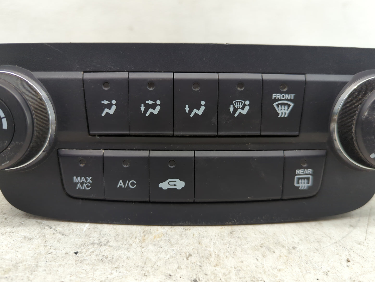 2010-2011 Honda Cr-V Climate Control Module Temperature AC/Heater Replacement P/N:79500-SWAW-A1 Fits Fits 2010 2011 OEM Used