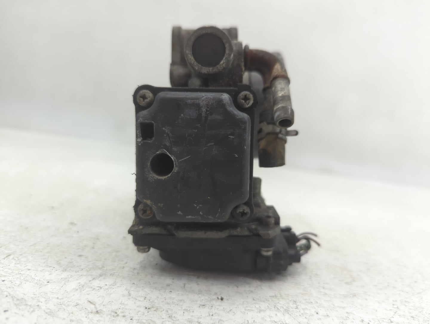 2010-2014 Honda Cr-V Throttle Body P/N:U22260103738 Fits Fits 2010 2011 2012 2013 2014 2015 OEM Used Auto Parts - Oemusedaut