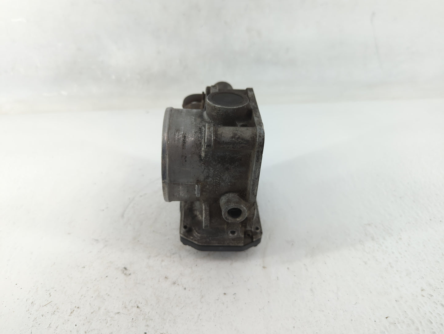 2010-2013 Honda Cr-V Throttle Body P/N:GMC1A Fits Fits 2010 2011 2012 2013 2014 OEM Used Auto Parts - Oemusedautoparts1.com