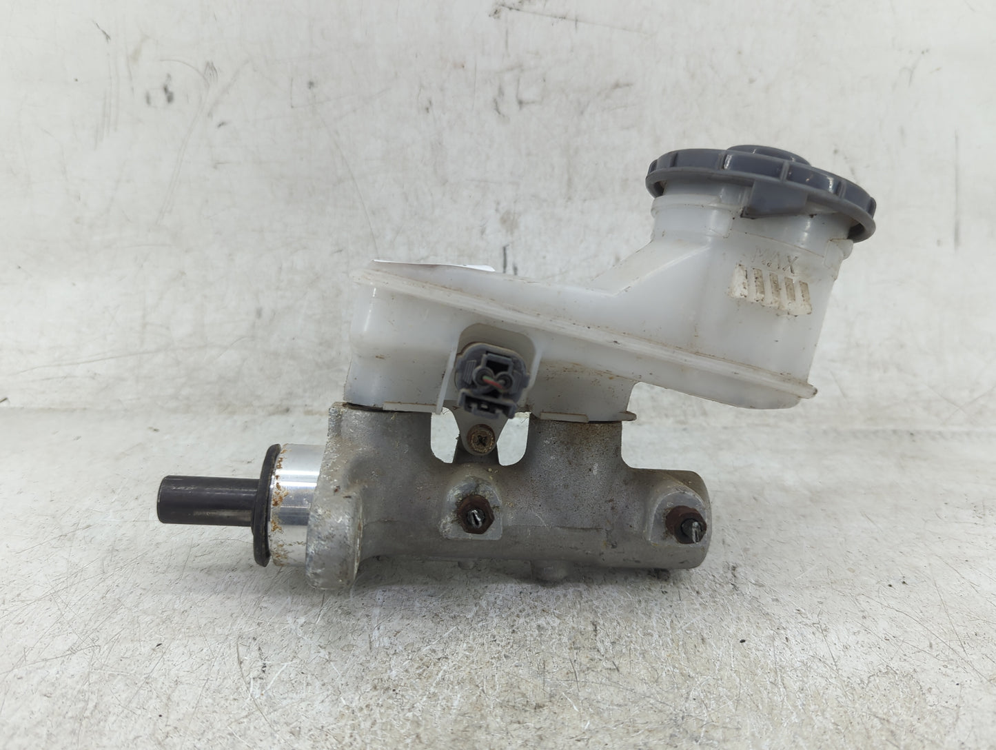 2012-2012 Honda Crosstour Brake Master Cylinder - Oemusedautoparts1.com