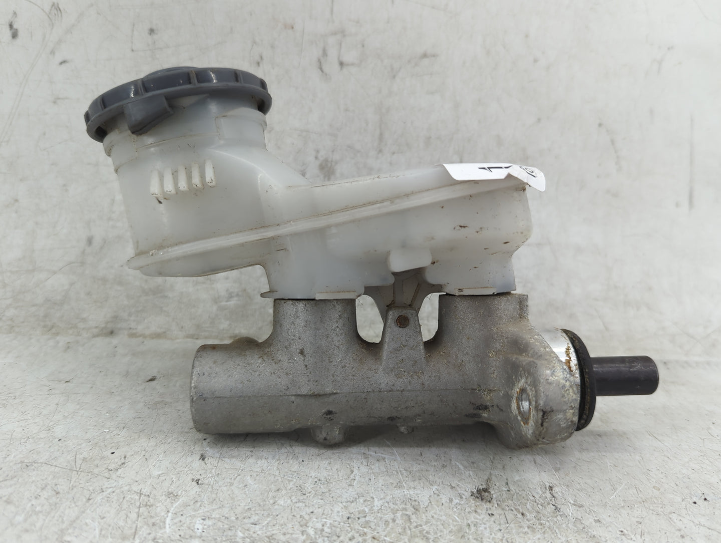 2012-2012 Honda Crosstour Brake Master Cylinder - Oemusedautoparts1.com