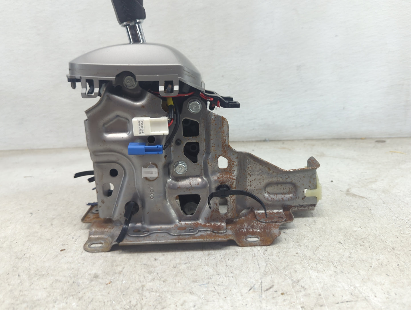 2010 Honda Crosstour Floor Console Assembly Shifter - Oemusedautoparts1.com
