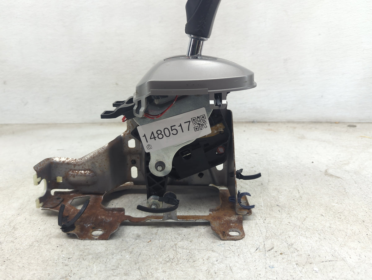 2010 Honda Crosstour Floor Console Assembly Shifter - Oemusedautoparts1.com