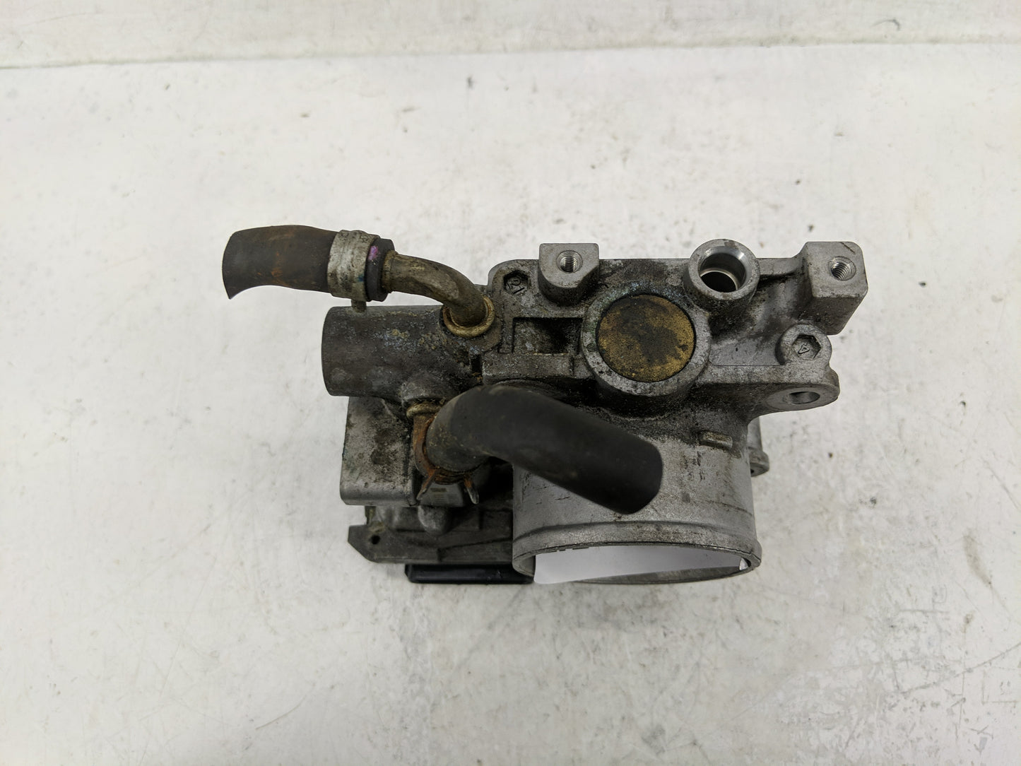 2010-2014 Honda Insight Throttle Body Fits Fits 2010 2011 2012 2013 2014 OEM Used Auto Parts - Oemusedautoparts1.com