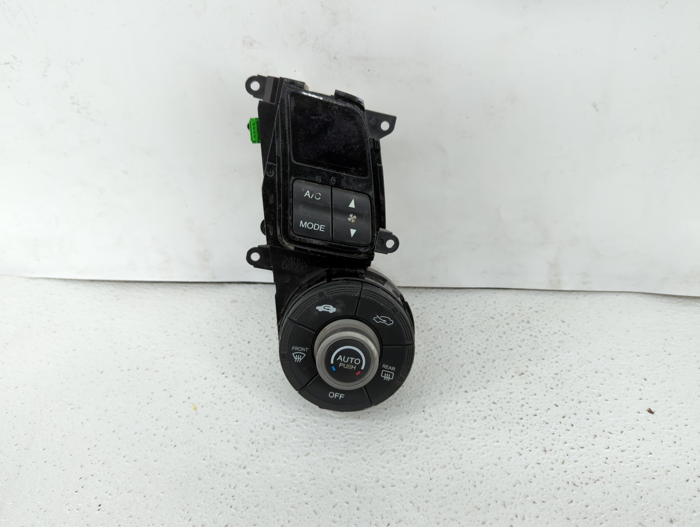 2010-2011 Honda Insight Climate Control Module Temperature AC/Heater Replacement P/N:A4ZG06 D09US Fits Fits 2010 2011 OEM Us