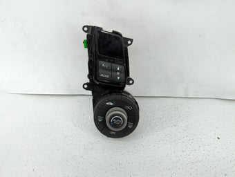 compare product 2010-2011 Honda Insight Climate Control Module Temperature AC/Heater Replacement P/N:A4ZG06 D09US Fits Fits 2010 2011 OEM Used Auto Parts