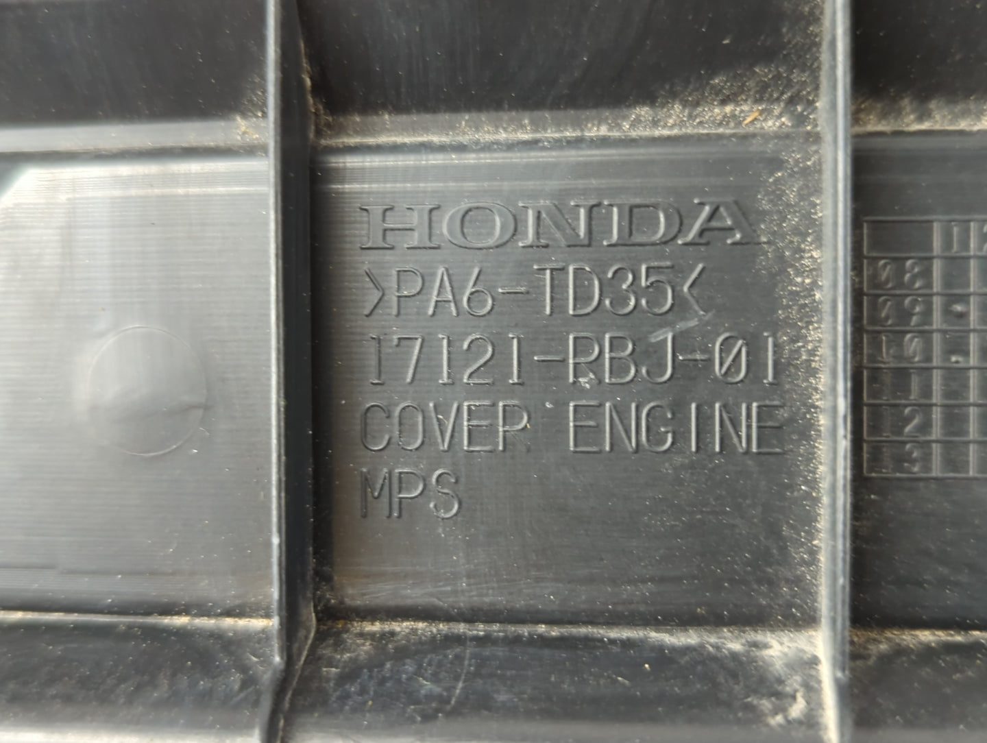 2010 Honda Insight Engine Cover - Oemusedautoparts1.com