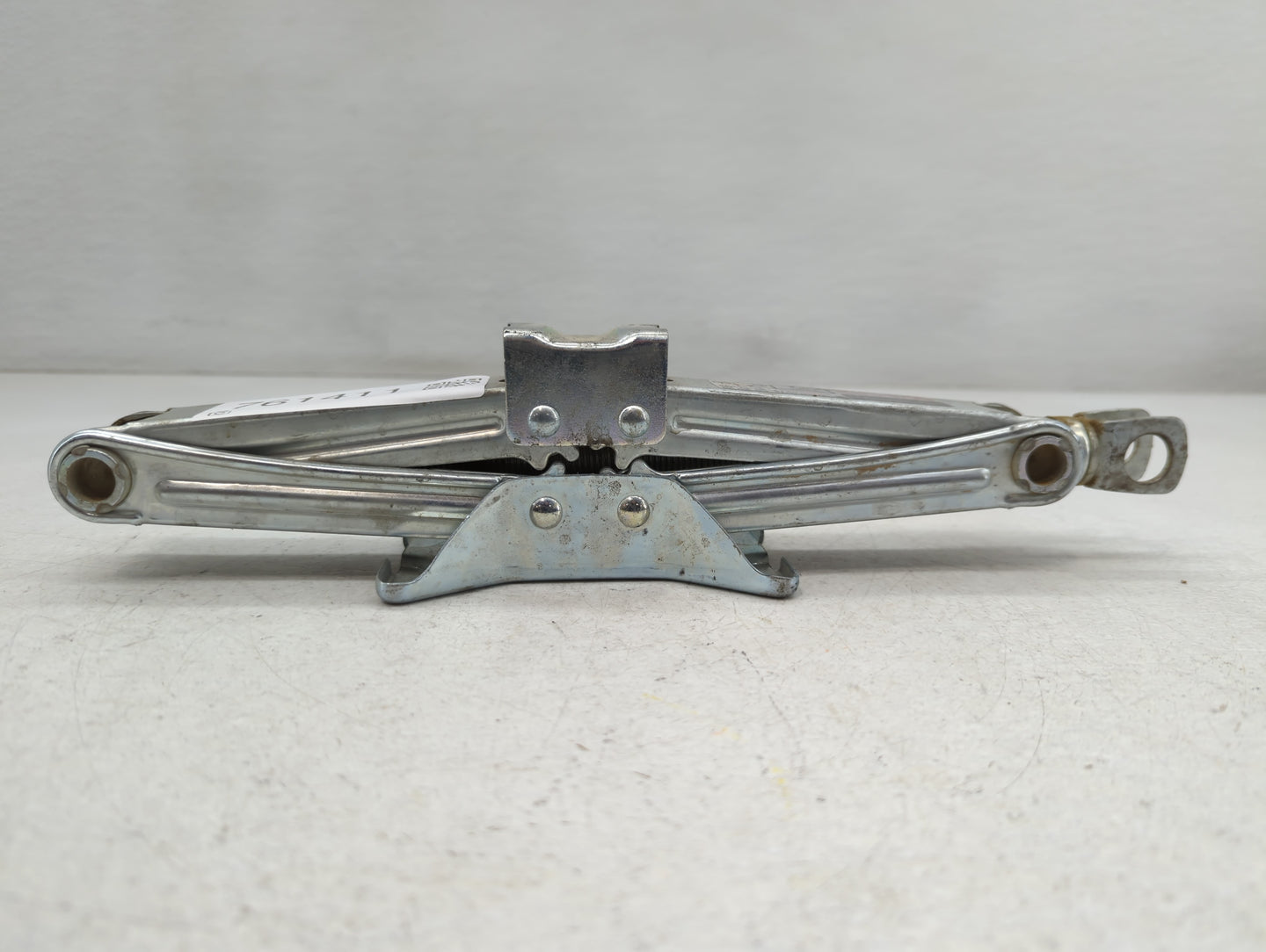 2010 Honda Insight Spare Scissor Car Jack - Oemusedautoparts1.com