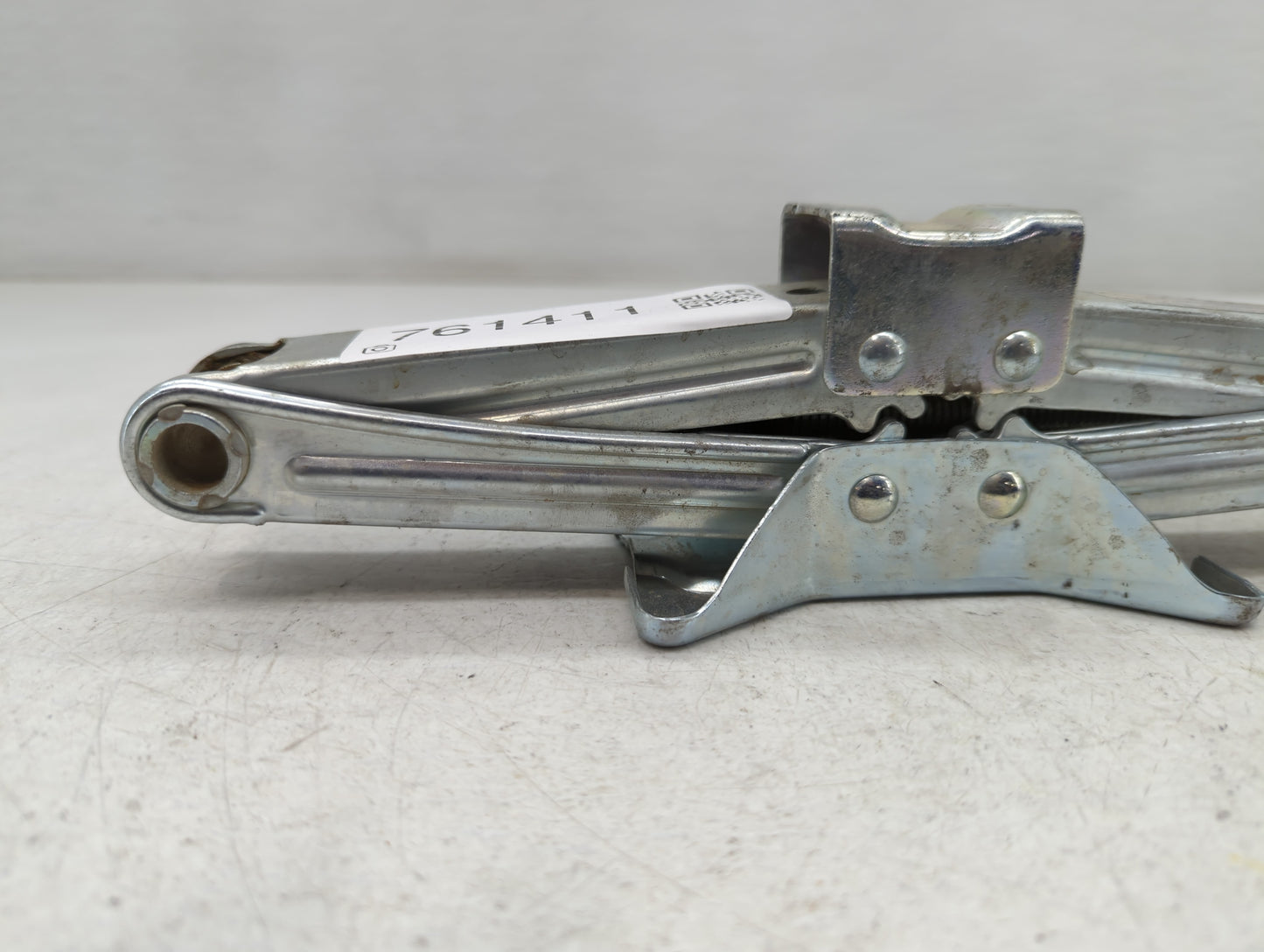 2010 Honda Insight Spare Scissor Car Jack - Oemusedautoparts1.com