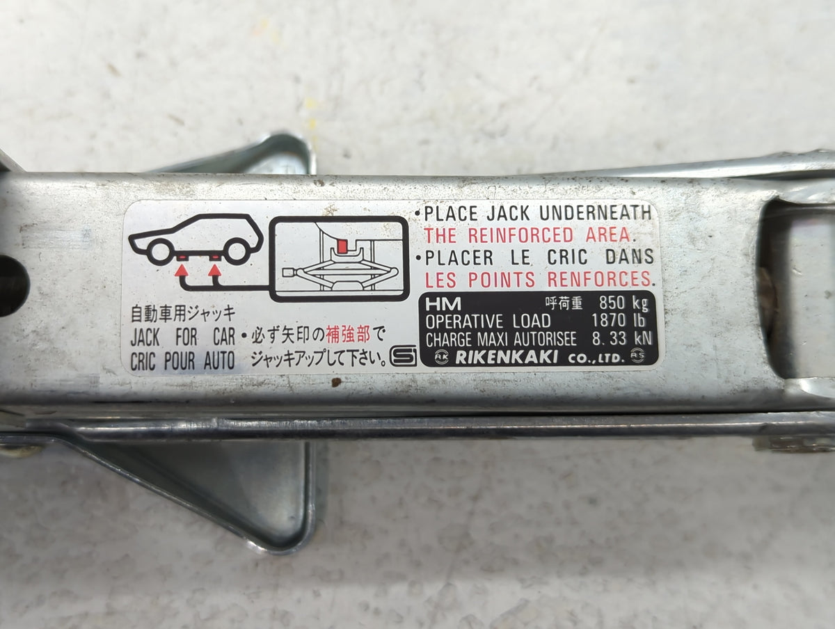 2010 Honda Insight Spare Scissor Car Jack - Oemusedautoparts1.com