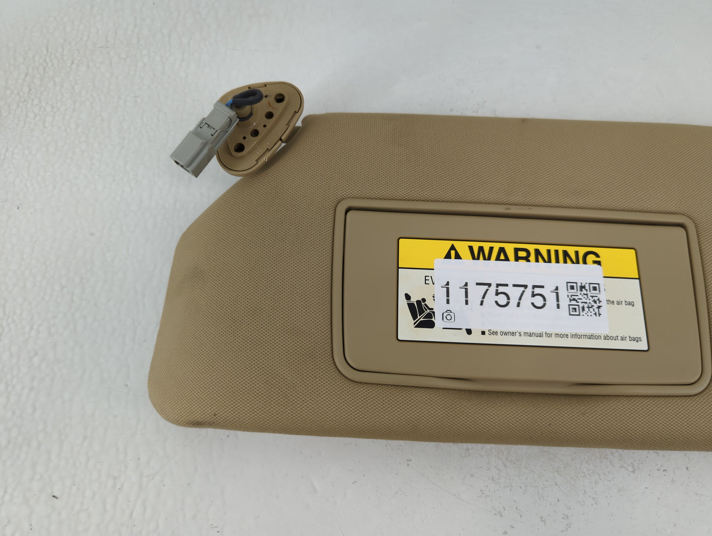 2006-2010 Honda Odyssey Sun Visor Shade Replacement Driver Left Mirror Fits Fits 2006 2007 2008 2009 2010 OEM Used Auto Part