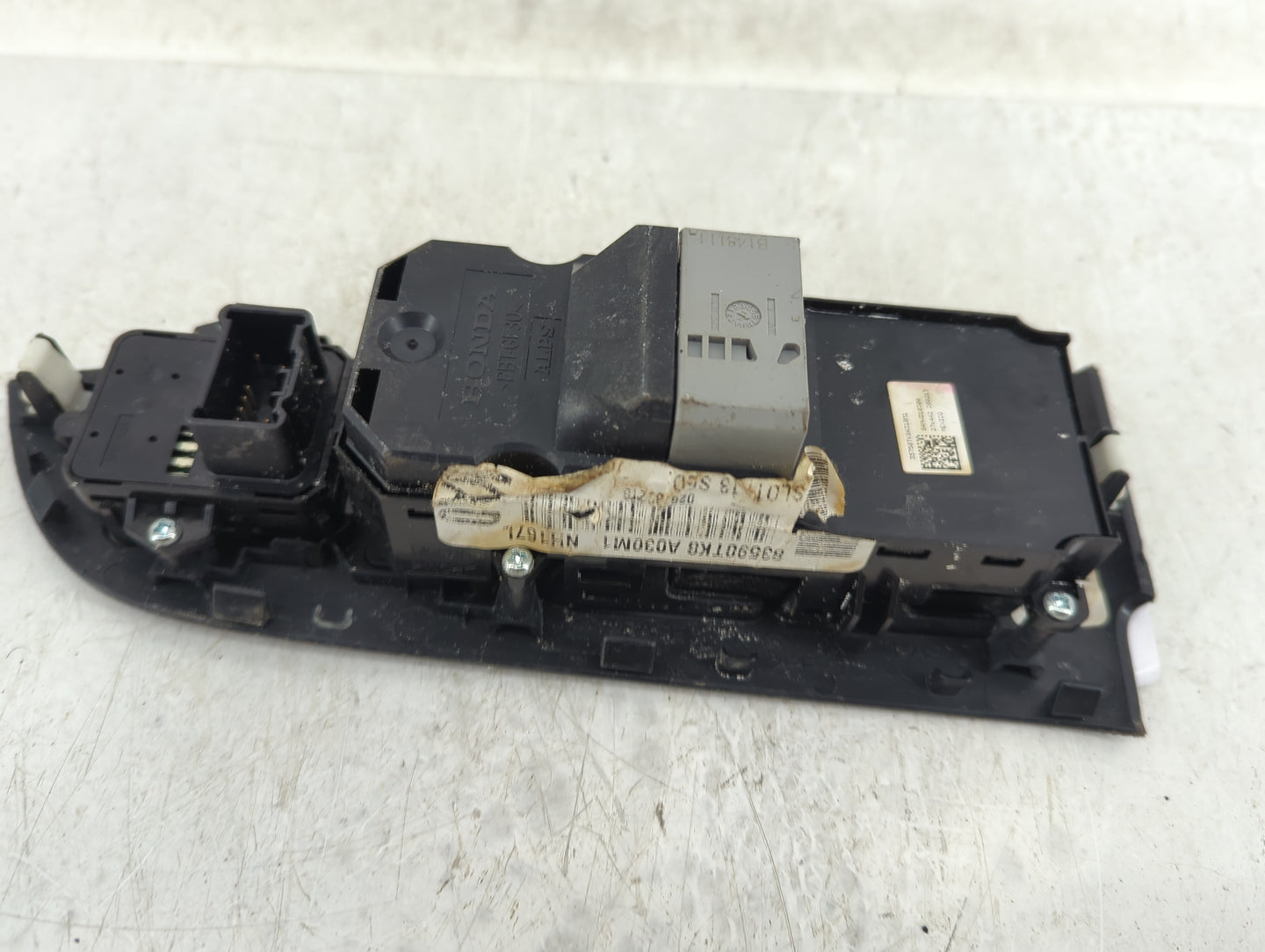 2005-2010 Honda Odyssey Master Power Window Switch Replacement Driver Side Left P/N:83590TK8 Fits OEM Used Auto Parts - Oemu