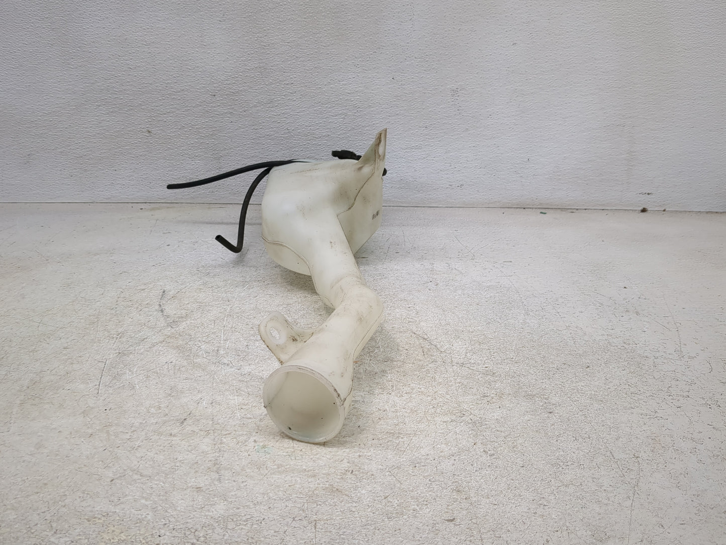 2005-2010 Honda Odyssey Windshield Washer Fluid Reservoir Bottle Oem - Oemusedautoparts1.com