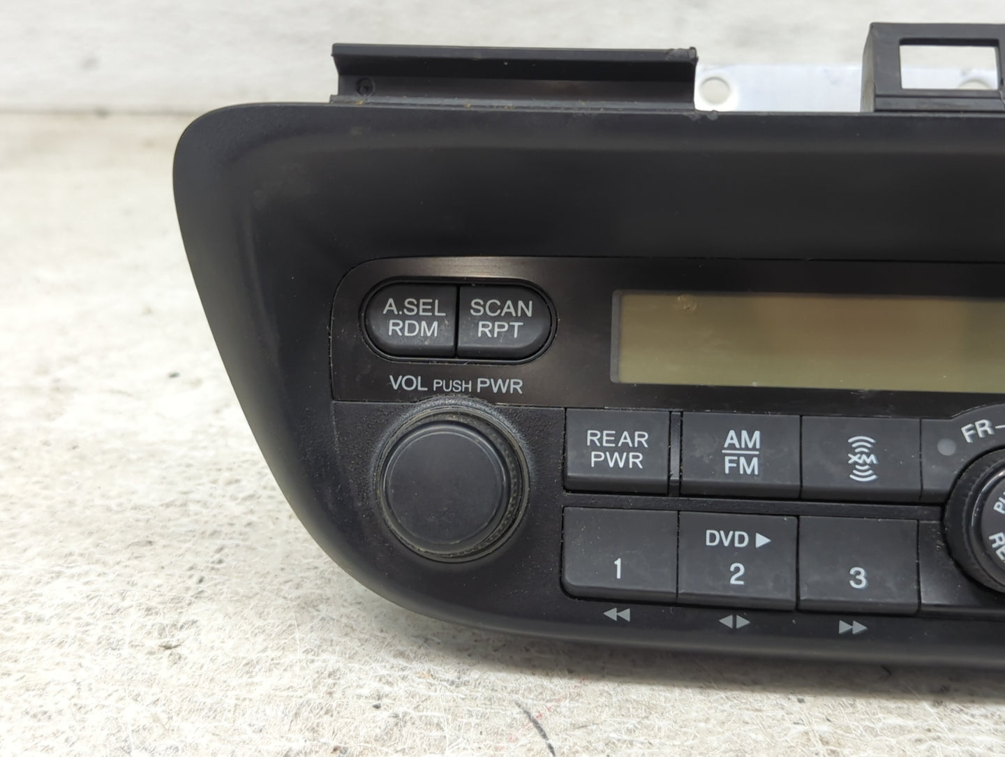 2005-2010 Honda Odyssey Radio AM FM Cd Player Receiver Replacement P/N:39100-SHJ-A820 CR-LH9860XC Fits OEM Used Auto Parts -