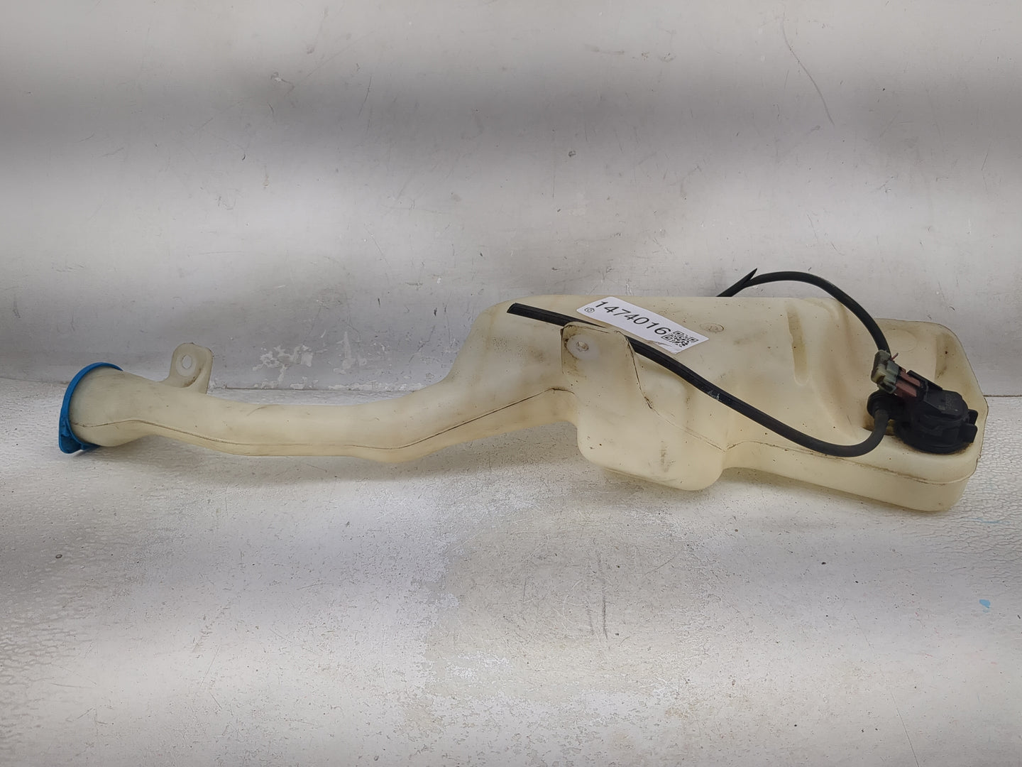 2005-2010 Honda Odyssey Windshield Washer Fluid Reservoir Bottle Oem 1474016 - Oemusedautoparts1.com