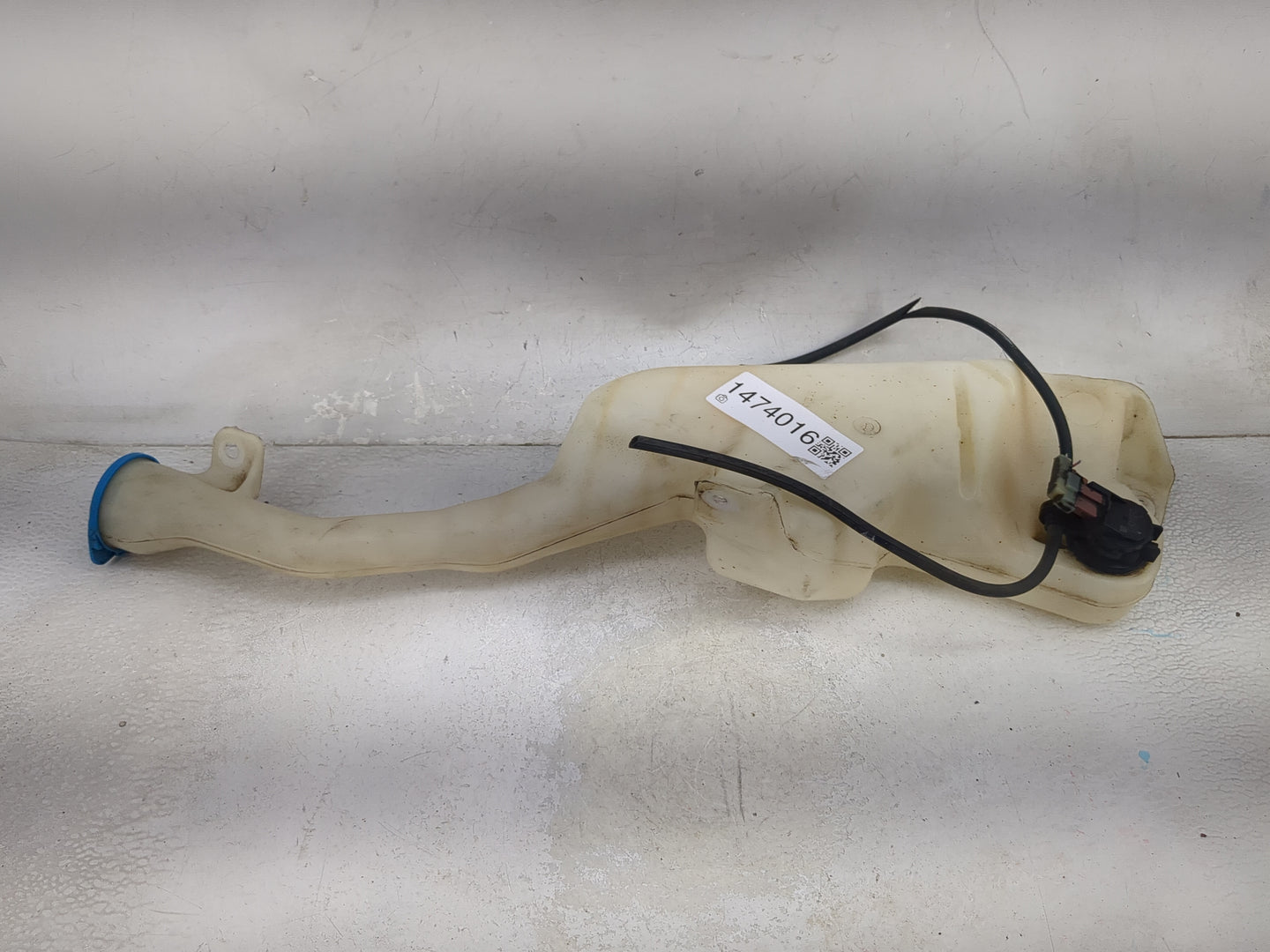 2005-2010 Honda Odyssey Windshield Washer Fluid Reservoir Bottle Oem 1474016 - Oemusedautoparts1.com