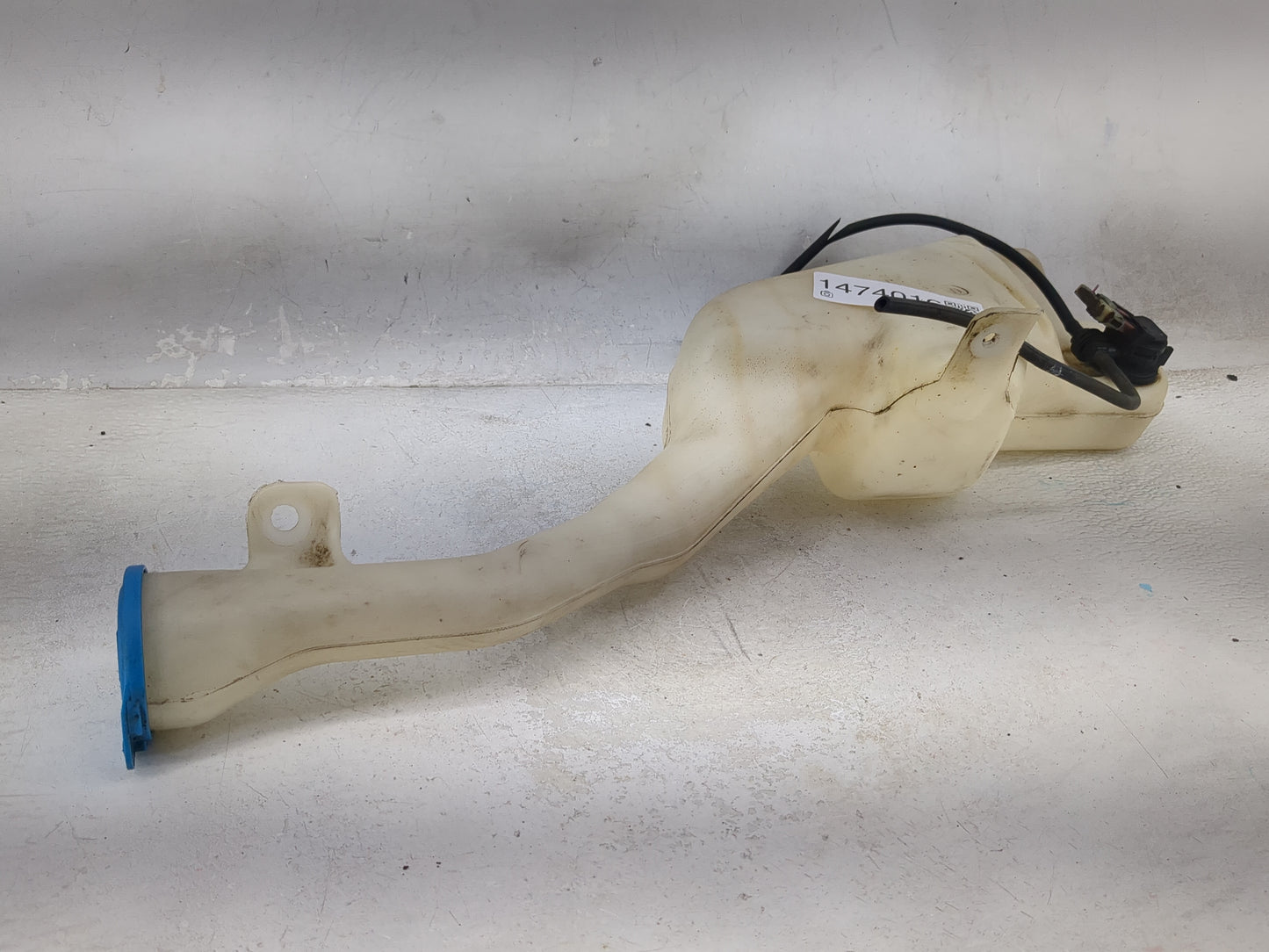 2005-2010 Honda Odyssey Windshield Washer Fluid Reservoir Bottle Oem 1474016 - Oemusedautoparts1.com