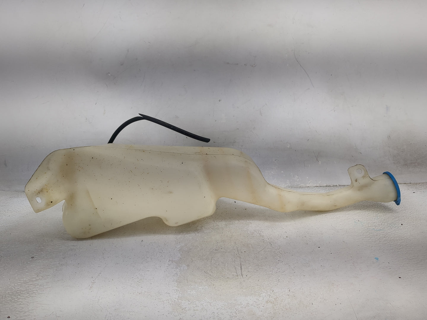 2005-2010 Honda Odyssey Windshield Washer Fluid Reservoir Bottle Oem 1474016 - Oemusedautoparts1.com