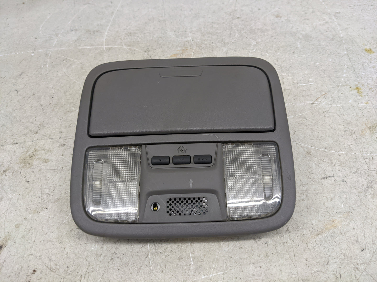2005-2010 Honda Odyssey Overhead Roof Console Gray - Oemusedautoparts1.com