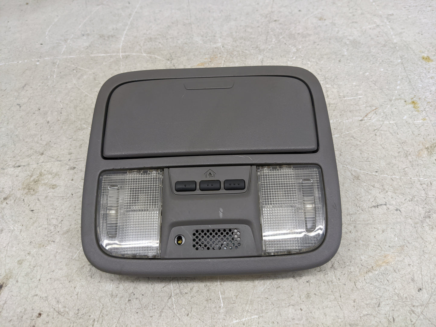 2005-2010 Honda Odyssey Overhead Roof Console Gray - Oemusedautoparts1.com