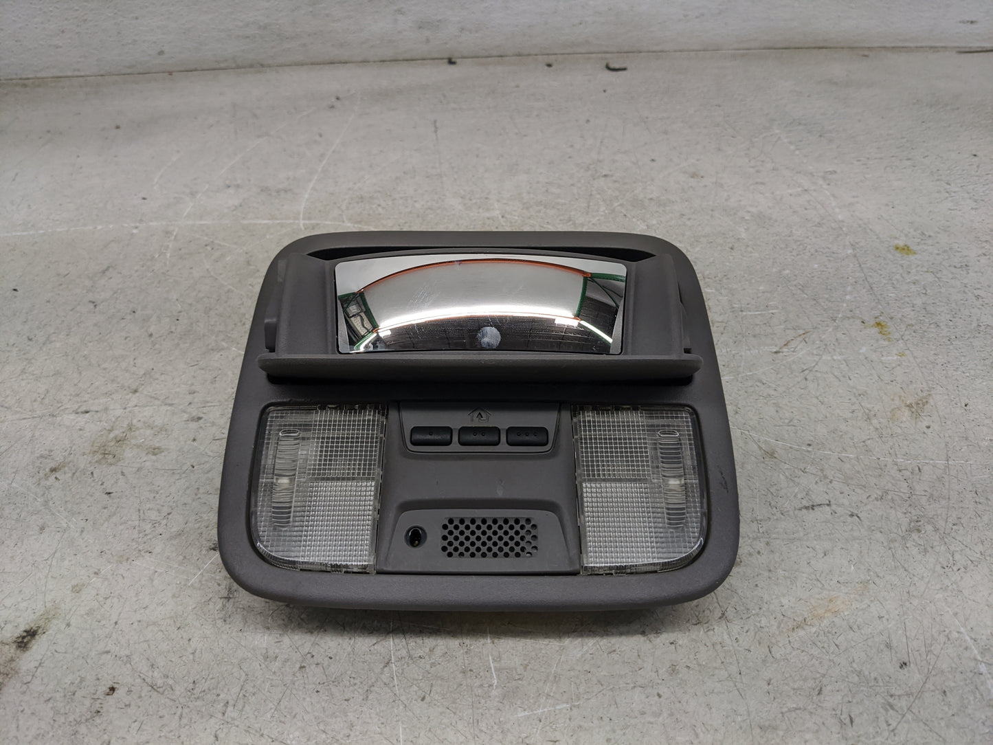 2005-2010 Honda Odyssey Overhead Roof Console Gray - Oemusedautoparts1.com