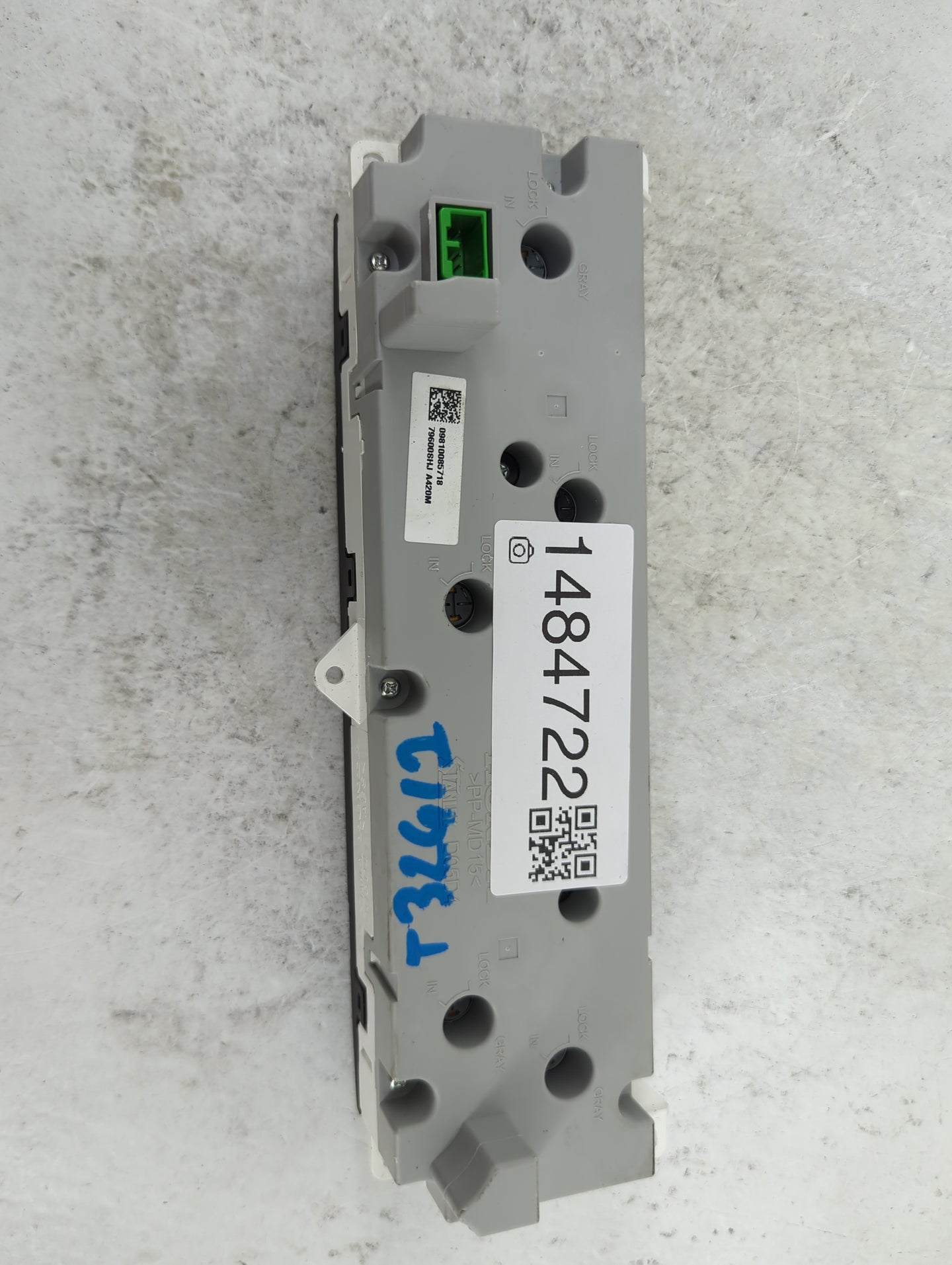 2005-2010 Honda Odyssey Climate Control Module Temperature AC/Heater Replacement P/N:09810085718 79600SHJ Fits OEM Used Auto