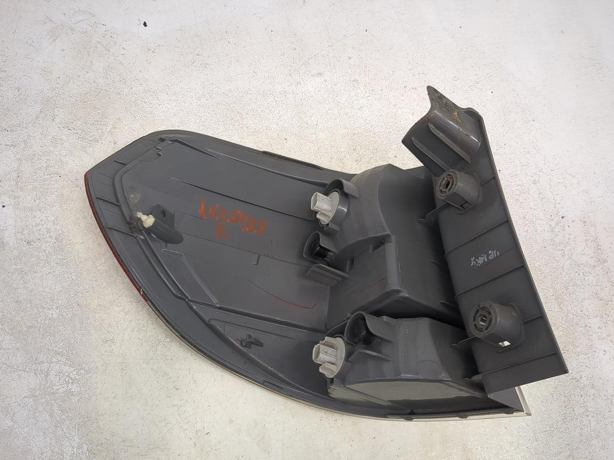 2008-2010 Honda Odyssey Tail Light Assembly Passenger Right OEM Fits Fits 2008 2009 2010 OEM Used Auto Parts - Oemusedautopa