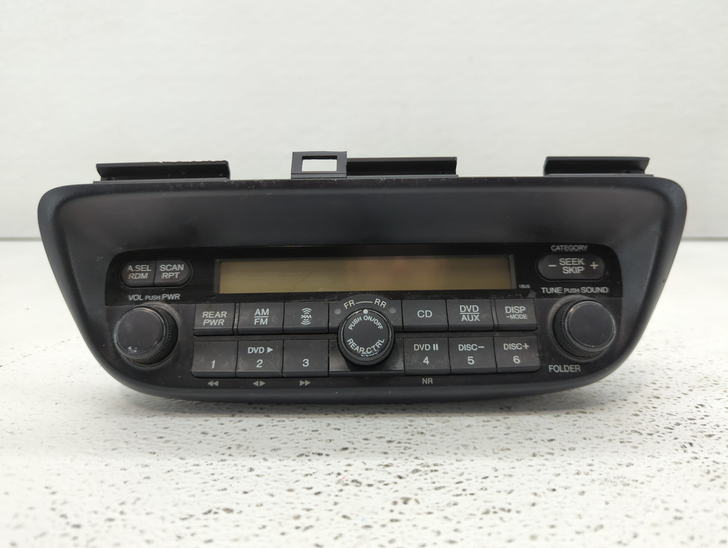 2005-2010 Honda Odyssey Am Fm Cd Player Radio Receiver - Oemusedautoparts1.com