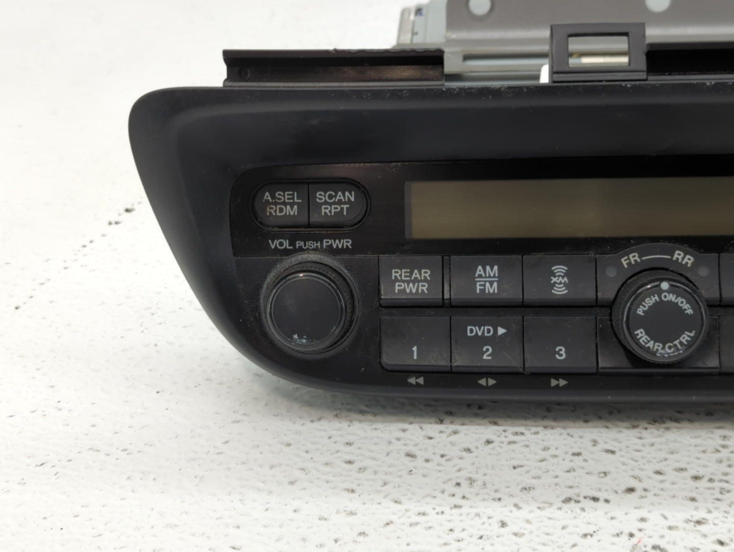 2005-2010 Honda Odyssey Am Fm Cd Player Radio Receiver - Oemusedautoparts1.com
