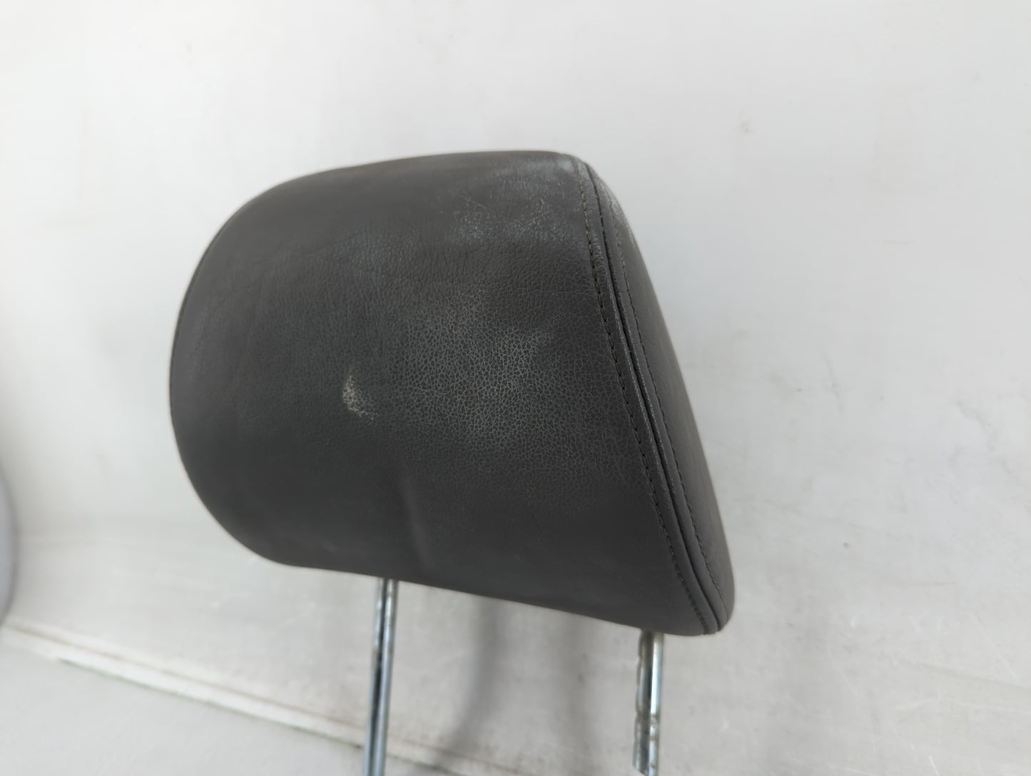 2008-2010 Honda Odyssey Headrest Head Rest Rear Seat Fits Fits 2008 2009 2010 OEM Used Auto Parts - Oemusedautoparts1.com