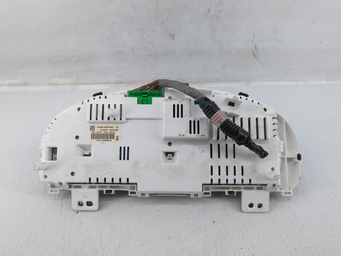 2009-2010 Honda Odyssey Instrument Cluster Speedometer Gauges P/N:D30821101 Fits Fits 2009 2010 OEM Used Auto Parts - Oemuse