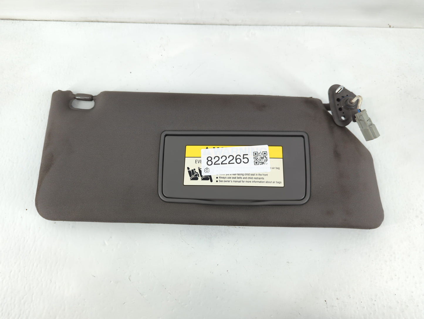 2006-2010 Honda Odyssey Sun Visor Shade Replacement Passenger Right Mirror Fits Fits 2006 2007 2008 2009 2010 OEM Used Auto 