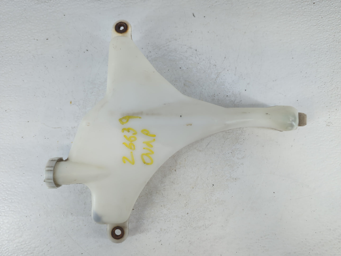 2005-2010 Honda Odyssey Windshield Washer Fluid Reservoir Bottle Oem - Oemusedautoparts1.com