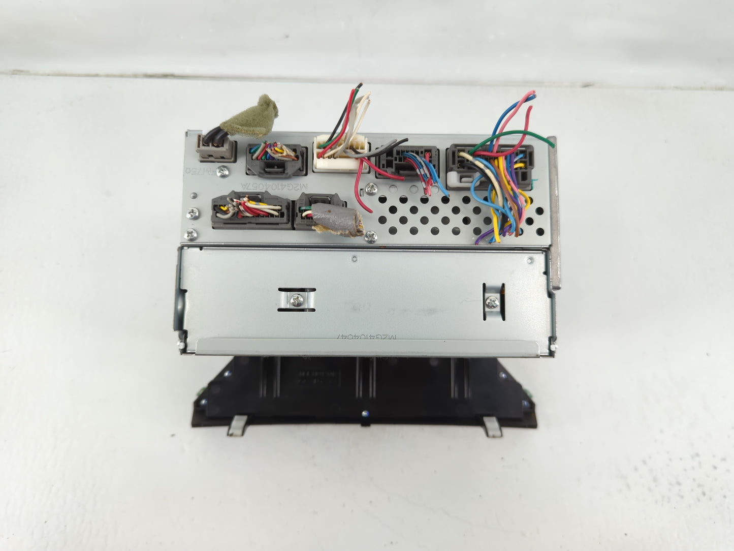 2009-2010 Honda Pilot Radio AM FM Cd Player Receiver Replacement P/N:39100-SZA-A800 Fits Fits 2009 2010 OEM Used Auto Parts 