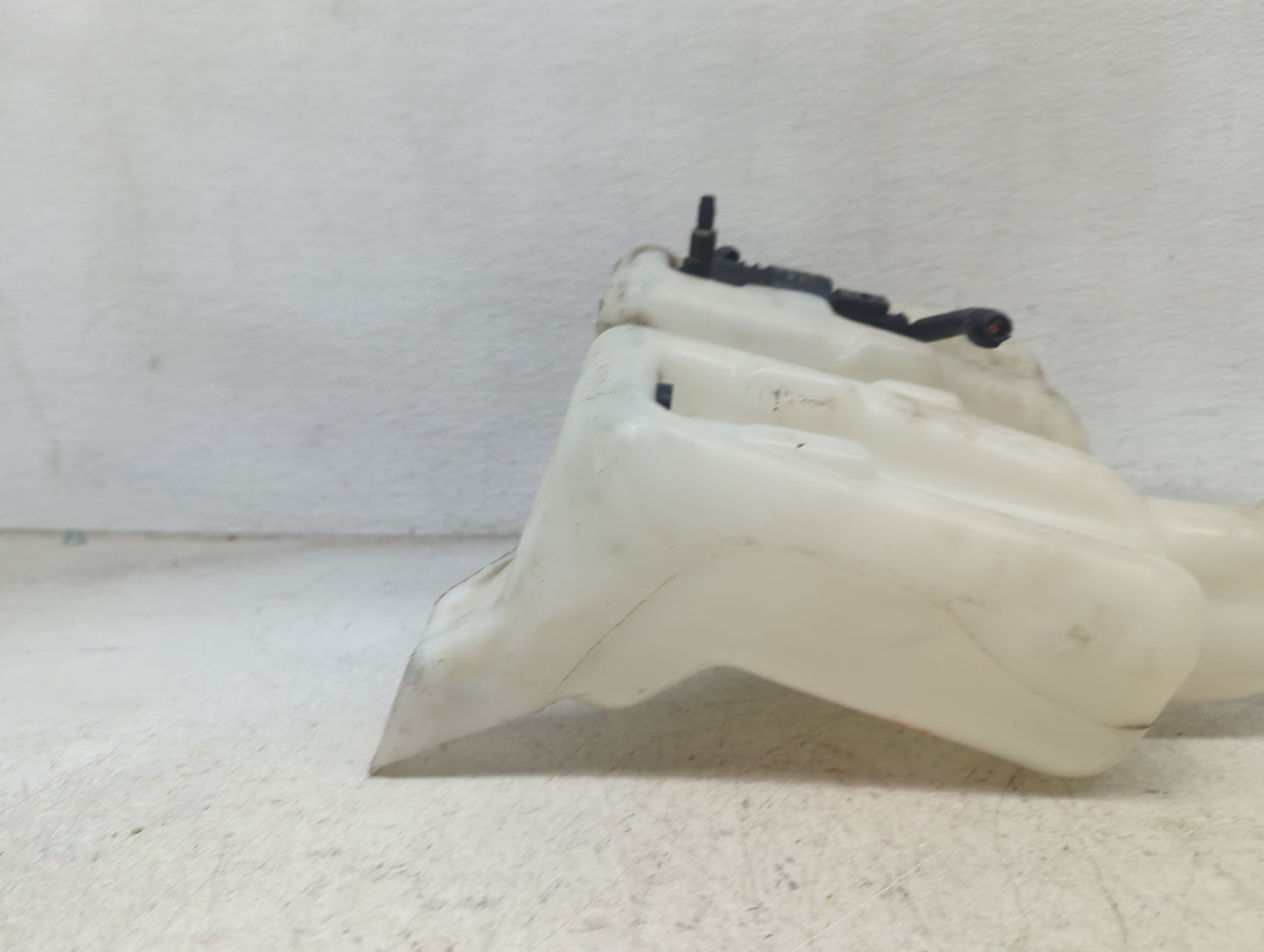 2009-2011 Honda Pilot Windshield Washer Fluid Reservoir Bottle Oem 1473835 - Oemusedautoparts1.com