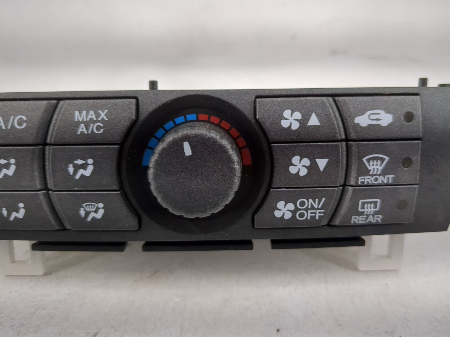 2009-2011 Honda Pilot Climate Control Module Temperature AC/Heater Replacement P/N:D08TT Fits Fits 2009 2010 2011 OEM Used A