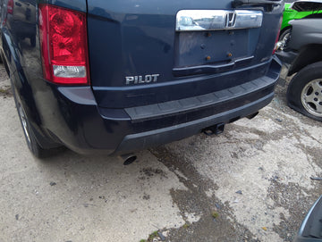 2009-2011 Honda Pilot Rear Bumper Assembly Oem 5042792 - Oemusedautoparts1.com
