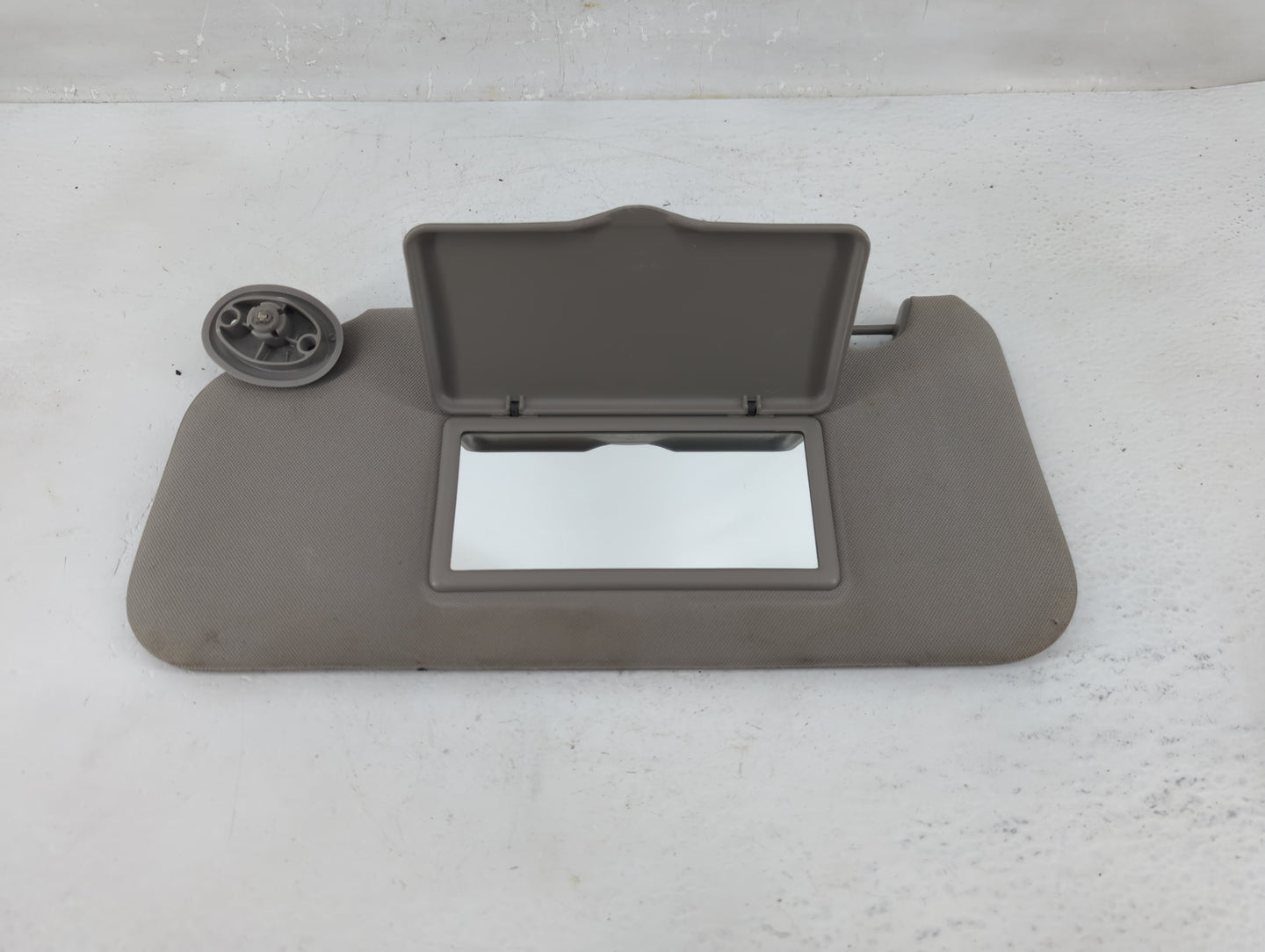 2010 Hummer H3 Sun Visor Shade Replacement Driver Left Mirror Fits OEM Used Auto Parts - Oemusedautoparts1.com