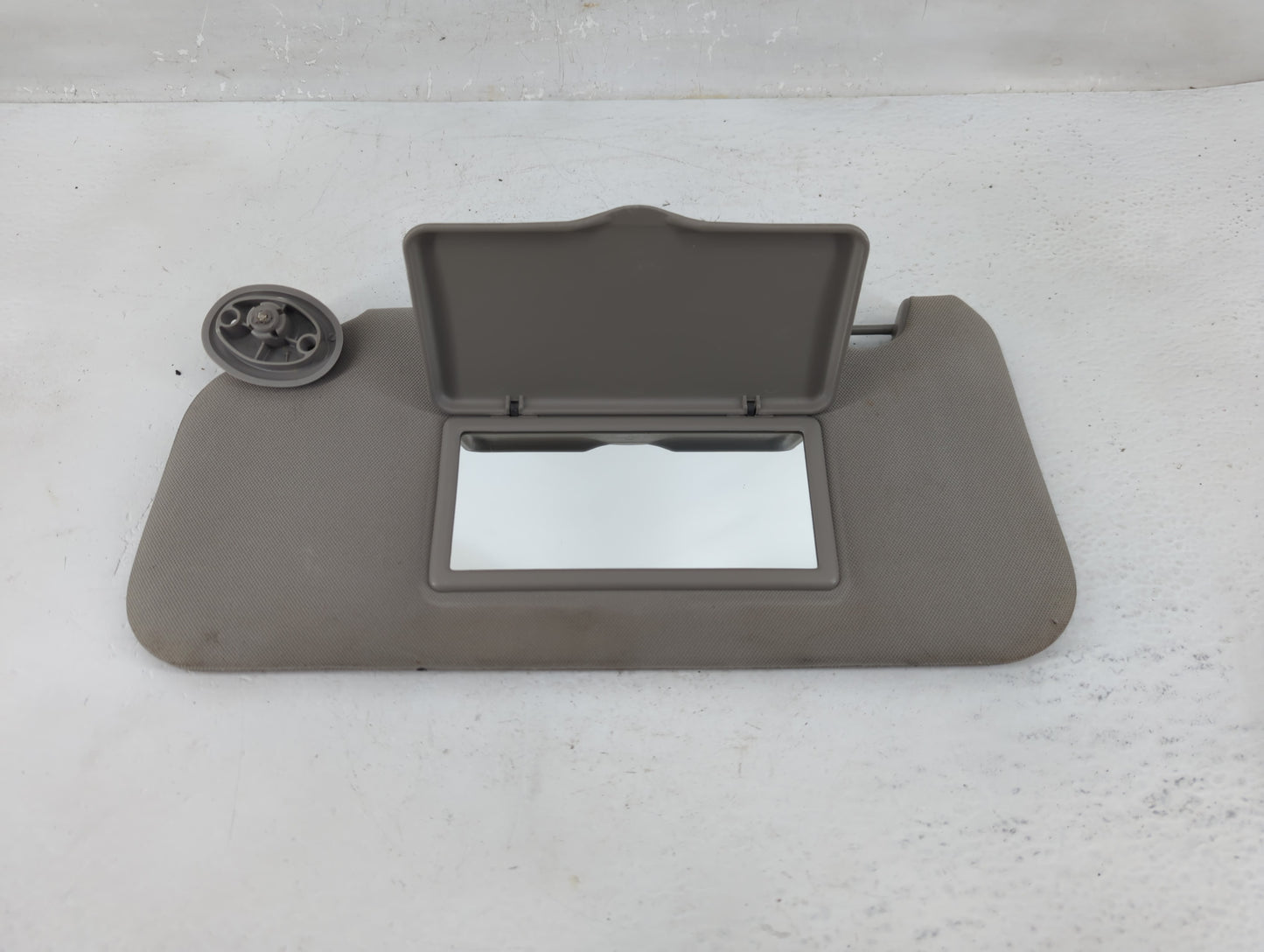 2010 Hummer H3 Sun Visor Shade Replacement Driver Left Mirror Fits OEM Used Auto Parts - Oemusedautoparts1.com