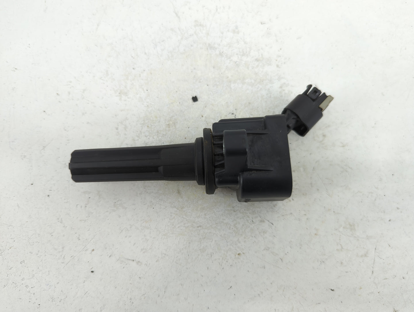Hummer H3 Ignition Coil Igniter Pack - Oemusedautoparts1.com