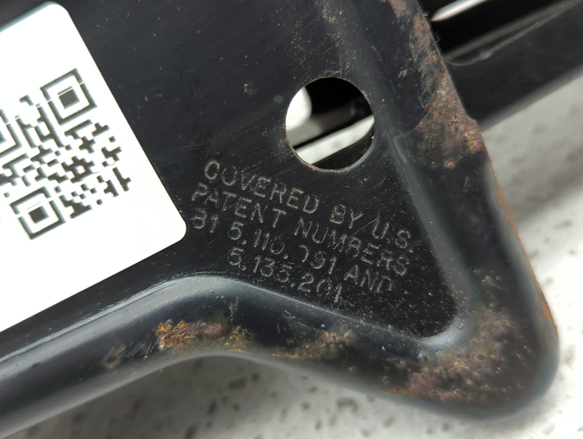 2010 Hummer H3 Spare Scissor Car Jack 1415683 - Oemusedautoparts1.com