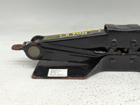 2010 Hummer H3 Spare Scissor Car Jack 1415687 - Oemusedautoparts1.com