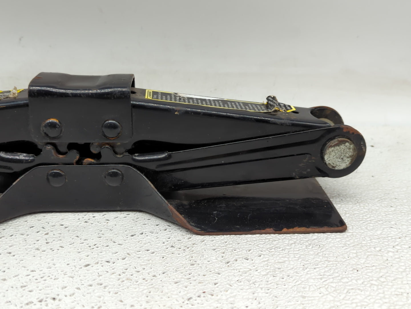 2010 Hummer H3 Spare Scissor Car Jack 1415687 - Oemusedautoparts1.com