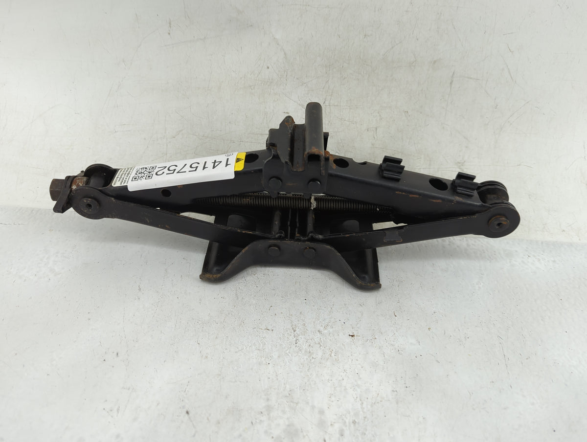 2010 Hummer H3 Spare Scissor Car Jack 1415752 - Oemusedautoparts1.com