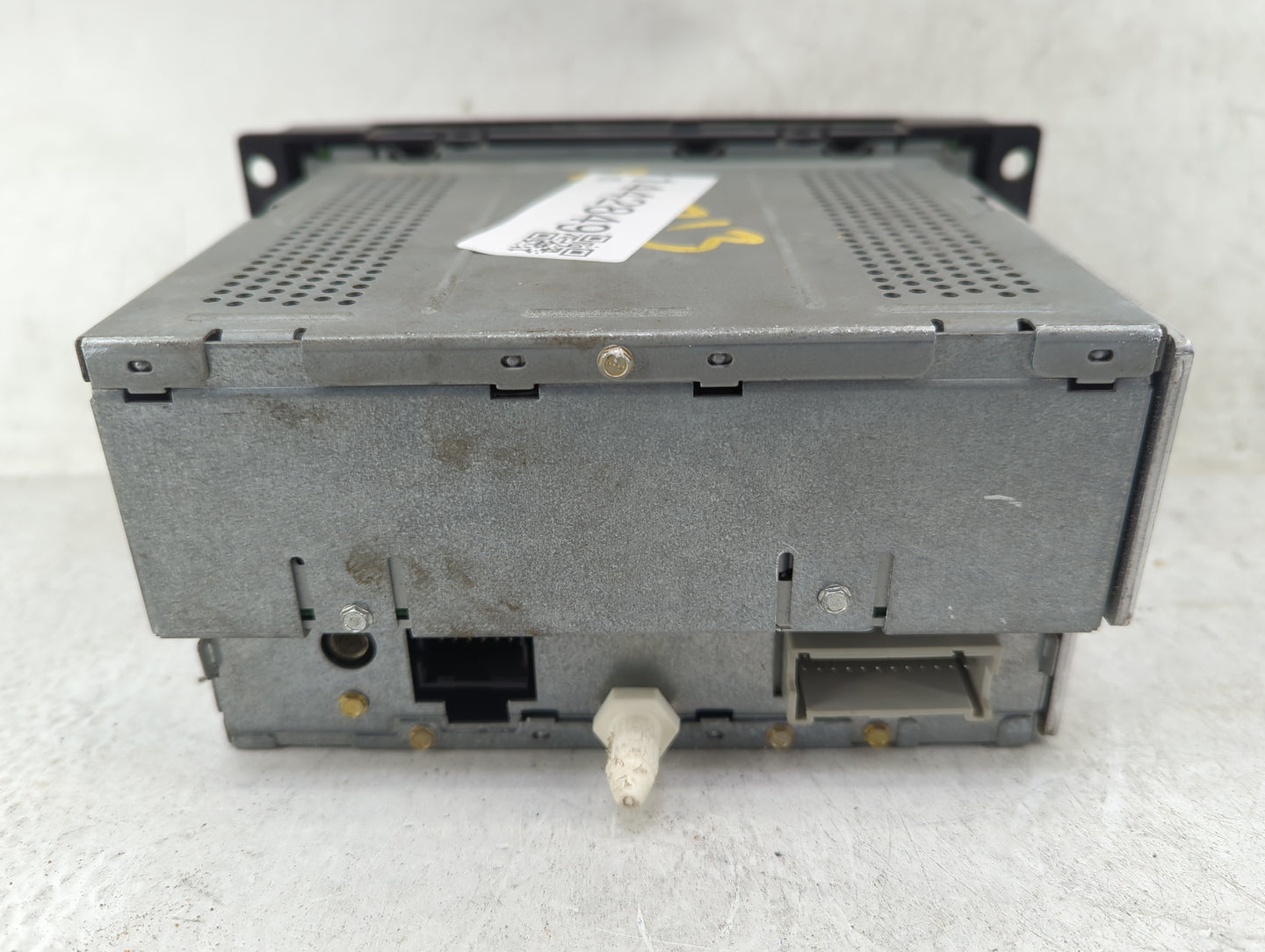 2010 Hummer H3 Radio AM FM Cd Player Receiver Replacement P/N:15923766 28054229 Fits OEM Used Auto Parts - Oemusedautoparts1
